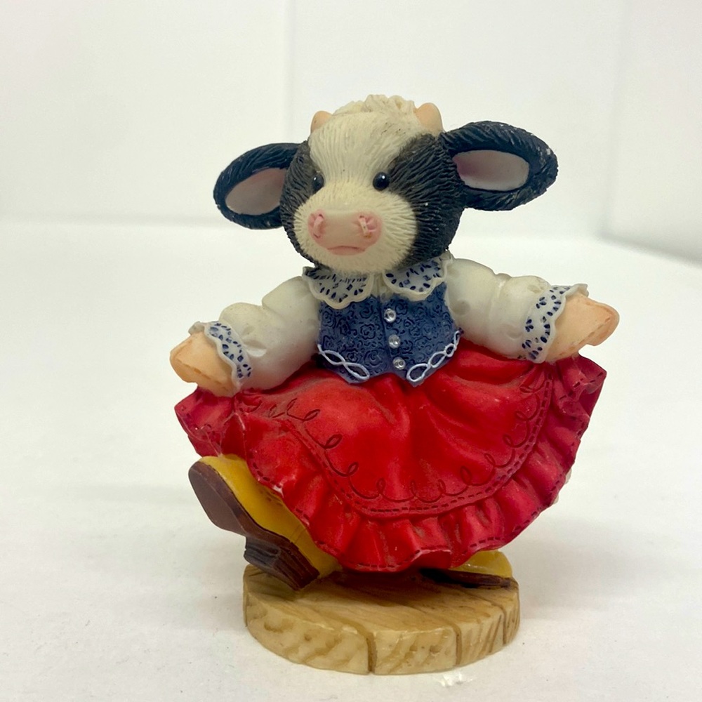 Enesco Original “I’d Love To Dance With Moo”